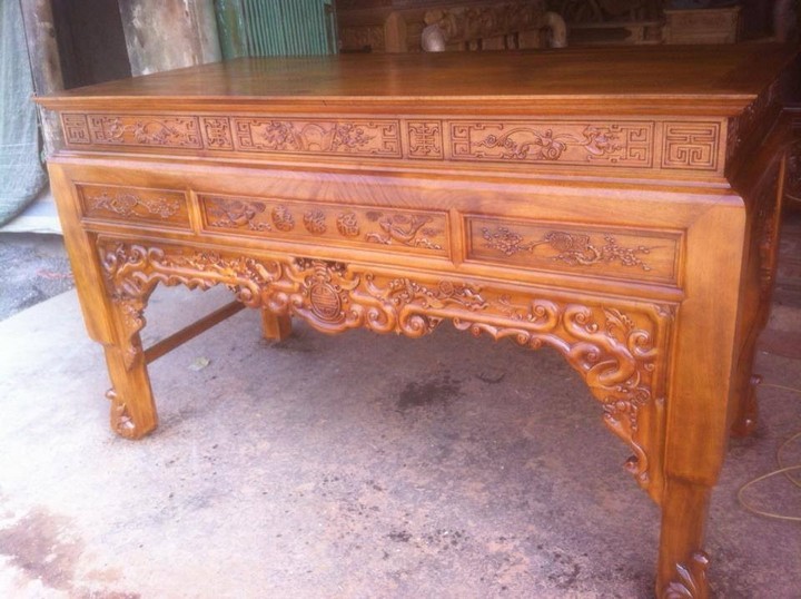 Bàn thờ gỗ gụ
